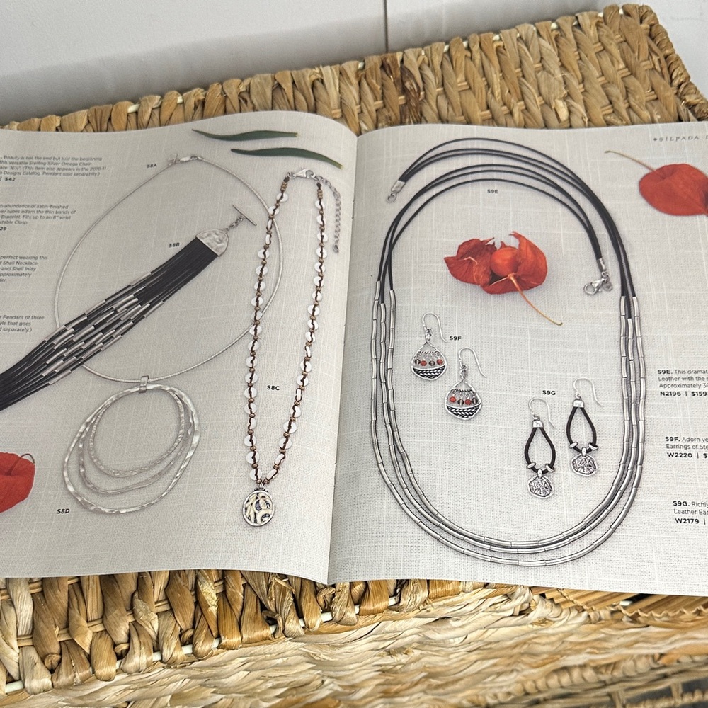 Silpada B&T Sterling edition 2011 spring catalog - Picture 4 of 8